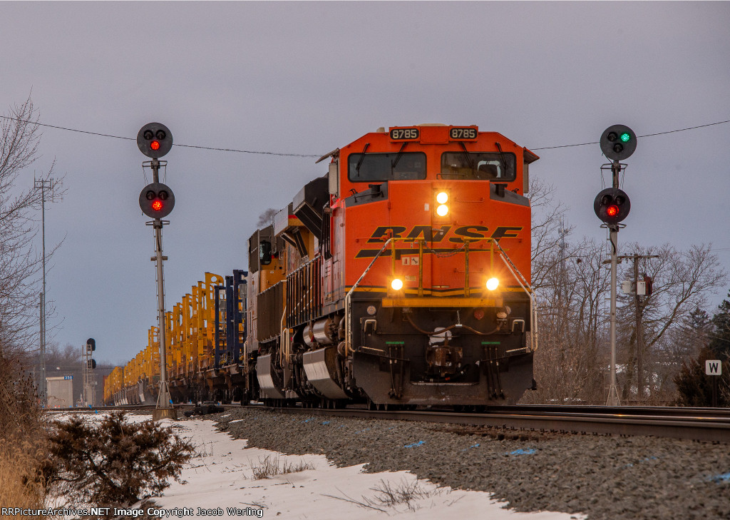 BNSF 8785